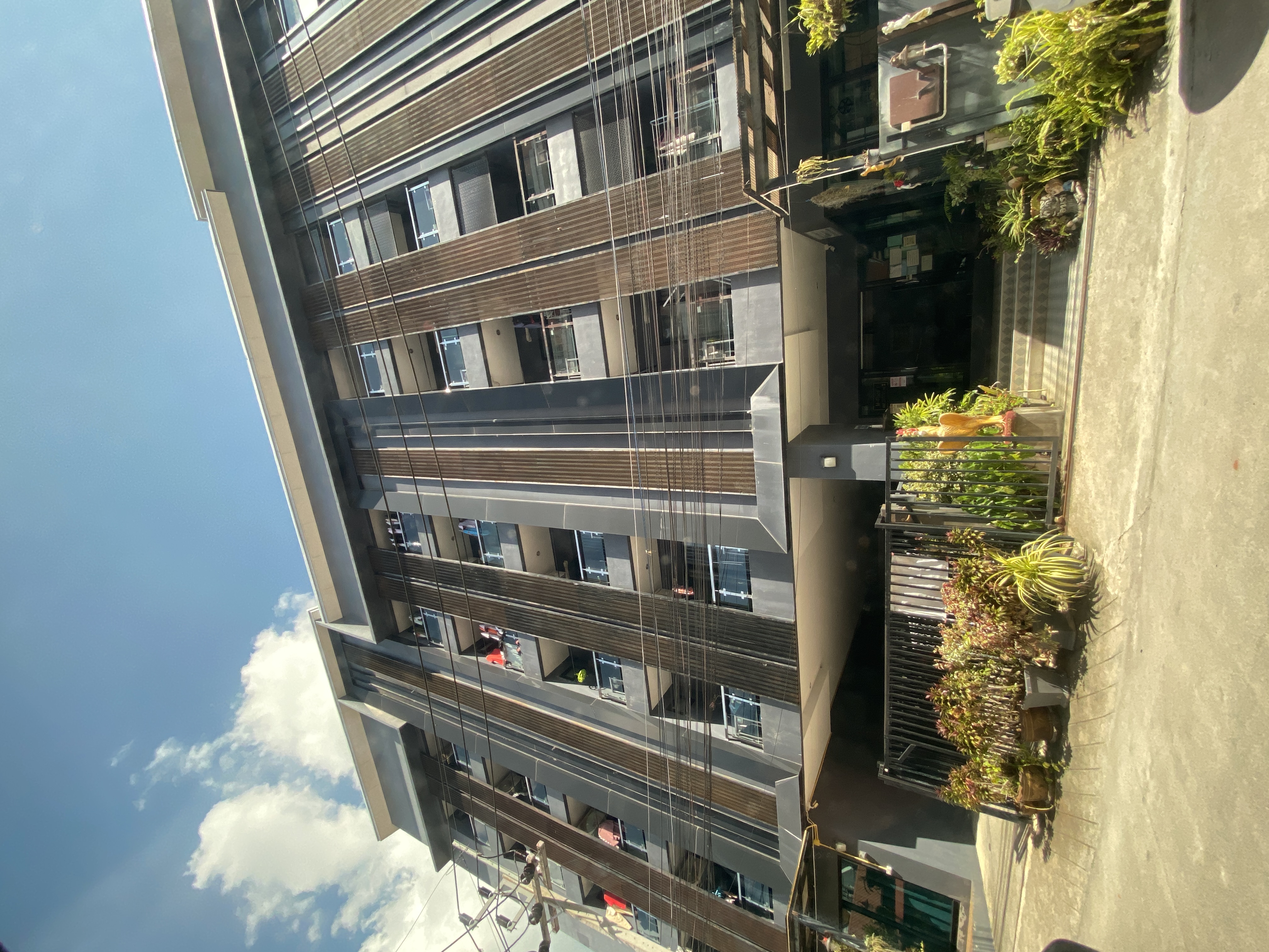 M place 1