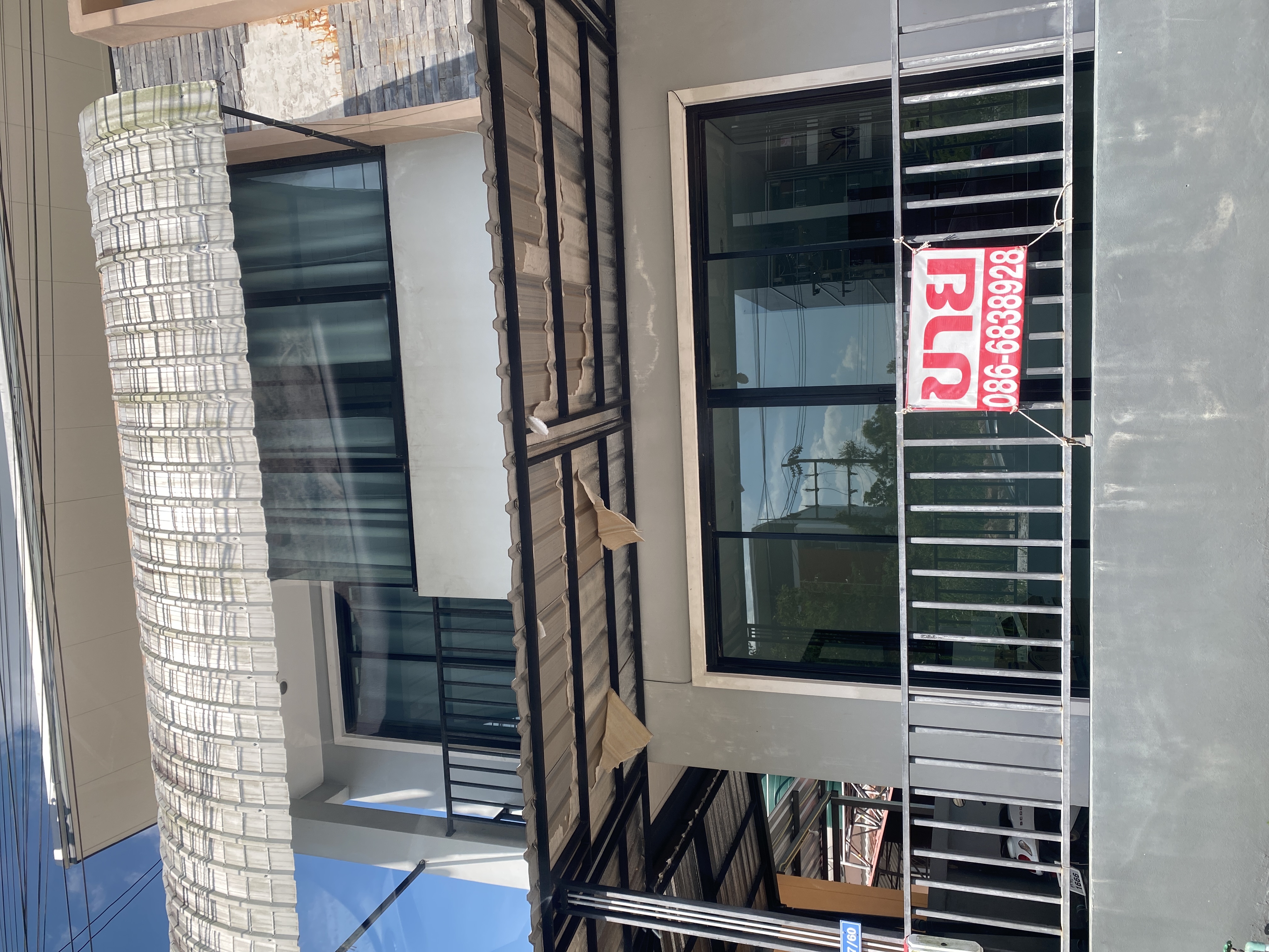บ้านติดกับบ้านสุขทรัพย์ (ขาย)